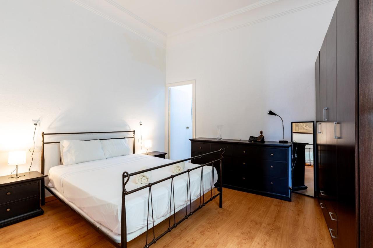Aoa Conde De Ibarra Apartment Sevilla Bagian luar foto
