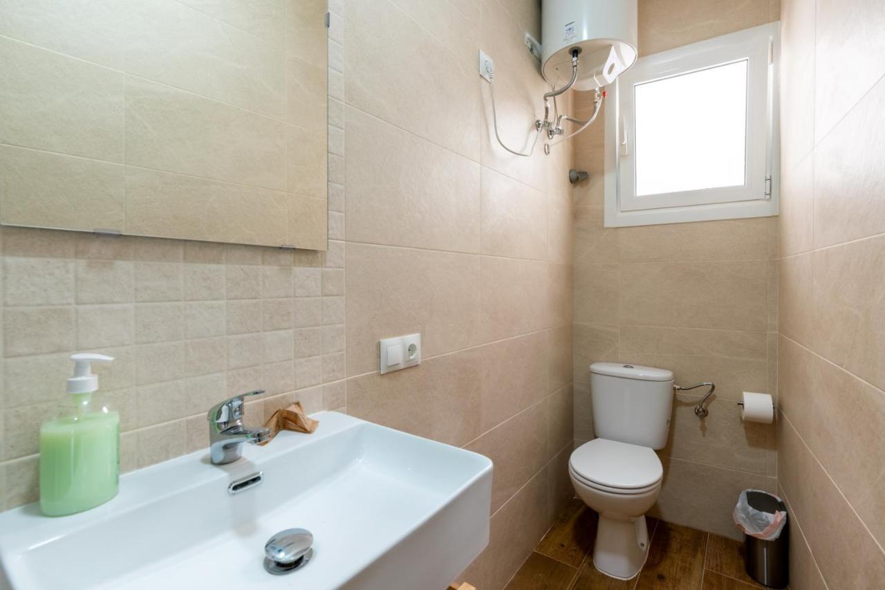 Aoa Conde De Ibarra Apartment Sevilla Bagian luar foto
