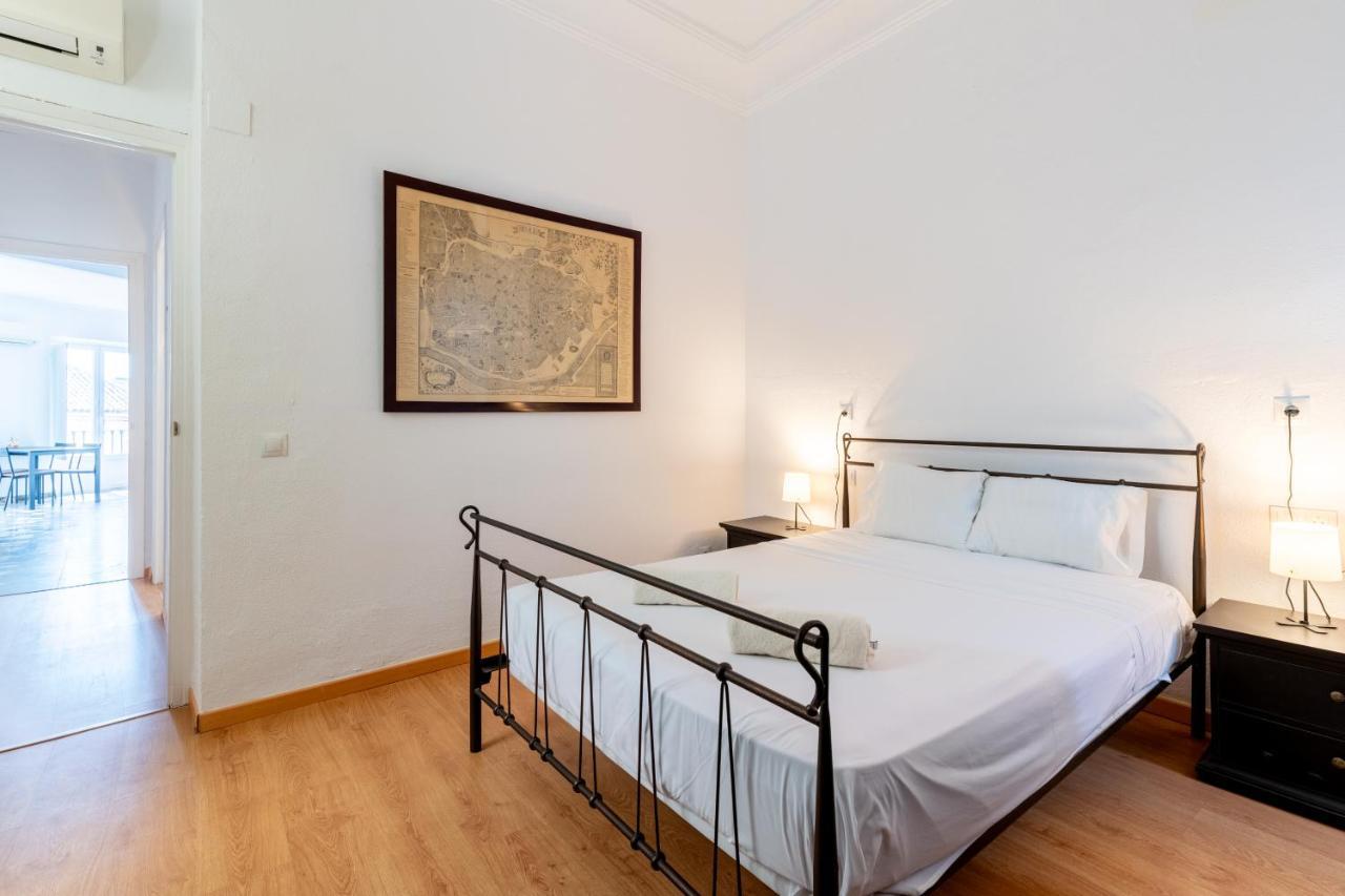 Aoa Conde De Ibarra Apartment Sevilla Bagian luar foto