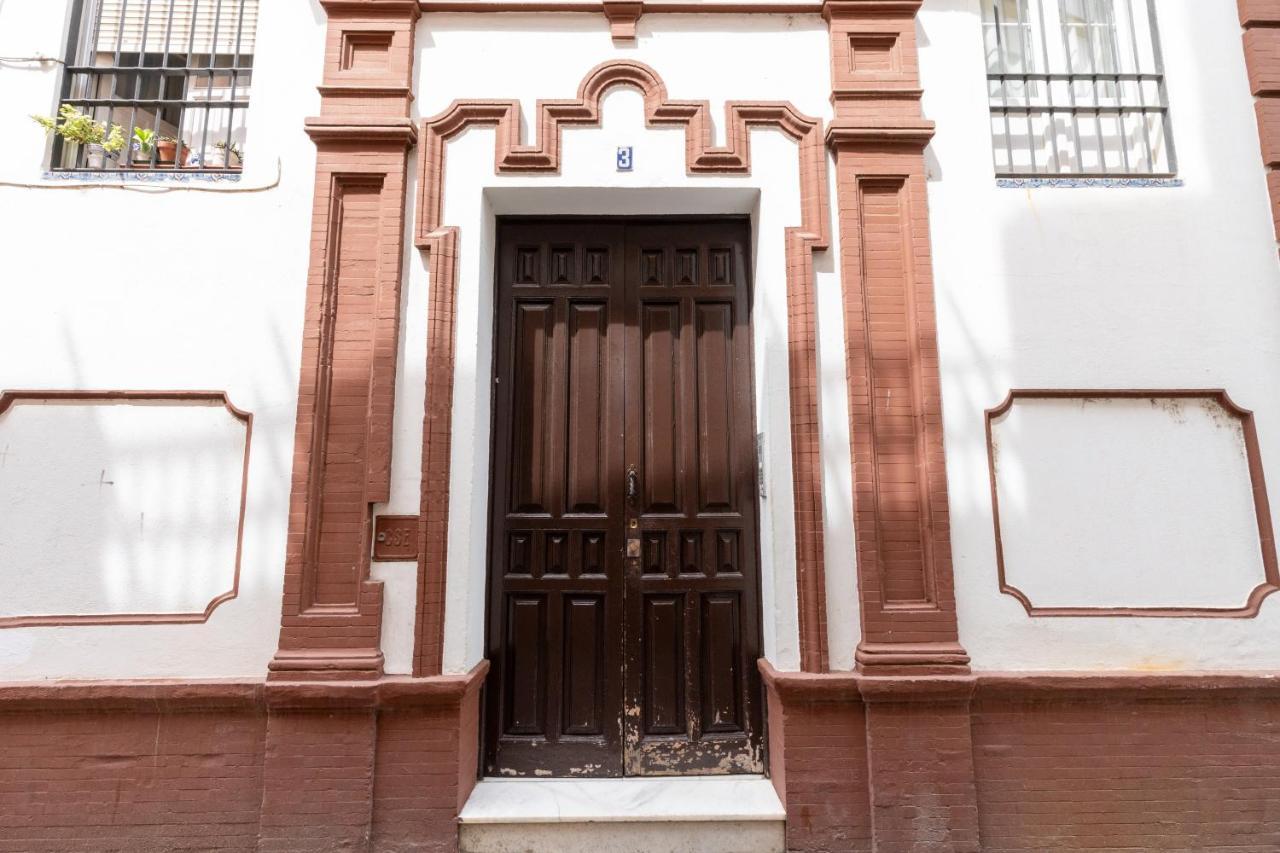 Aoa Conde De Ibarra Apartment Sevilla Bagian luar foto