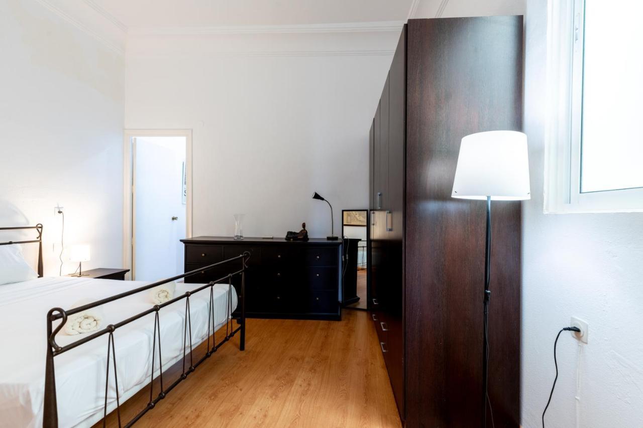 Aoa Conde De Ibarra Apartment Sevilla Bagian luar foto